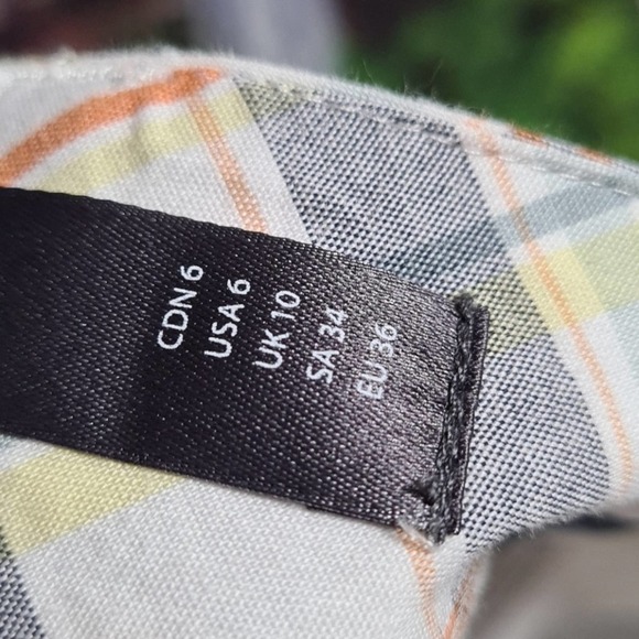 Lija Plaid Golf Shorts Cream Blue Orange Size 6 - Picture 4 of 6